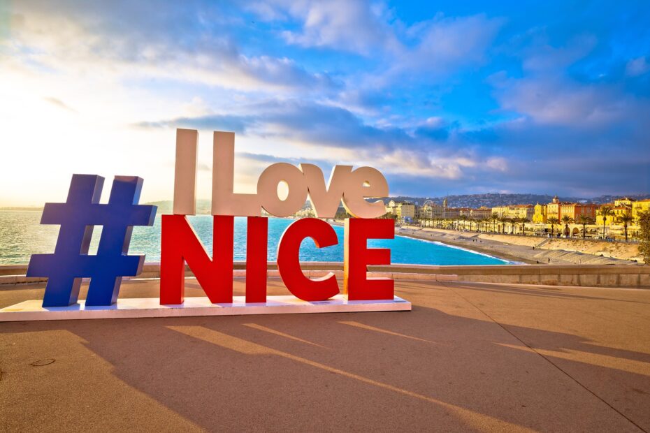 Touristenattraktion mit NICE-Schriftzug | professionelle Graffiti Künstler